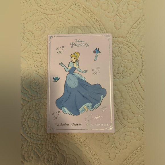 🔹CINDERELLA EYESHADOW PALLET🔹 - Picture 2 of 4